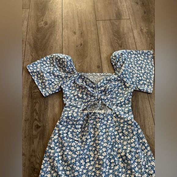 Used woman’s maxi dress in good condition - Picture 4 of 7